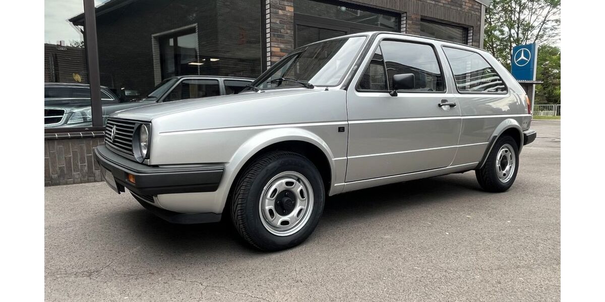 VW Golf 44.342 km 8.990 &euro; Duisburg 47138