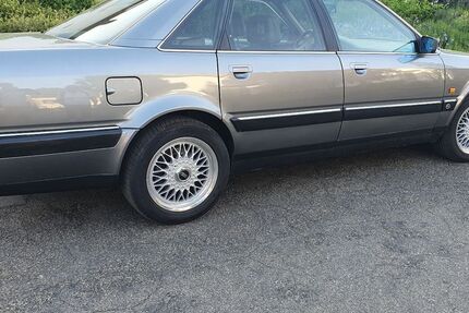 Audi V8 227.150 km 15.000 &euro; Bottrop 46236