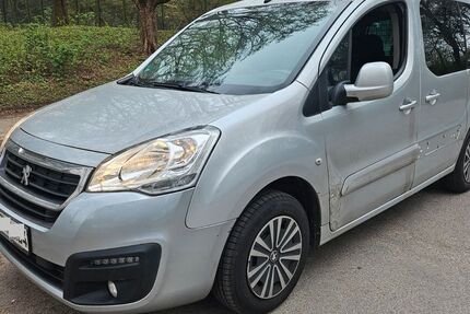 Peugeot Partner 223.326 km 4.500 &euro; Essen 45356