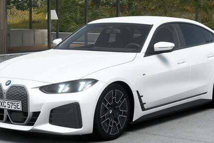 BMW i4 28.314 km 52.750 &euro; Mülheim 45472