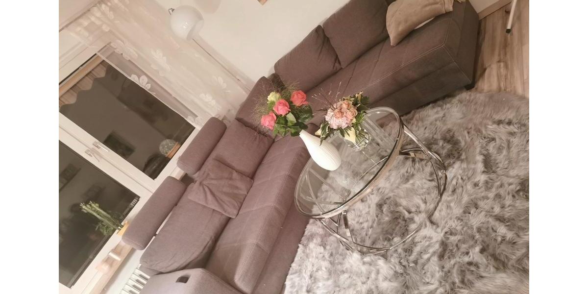 Dachgeschoßwohnung Essen Stadtbezirk II - 2.5 Zimmer, 59 m&sup2;, 740&euro; | Angebot:26285594