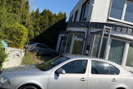 Skoda Octavia 195.000 km 2.490 &euro; Essen 45326