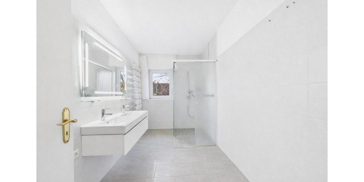 Doppelhaushälfte Dinslaken - 4 Zimmer, 160 m&sup2;, 1.900&euro; | Angebot:25539481