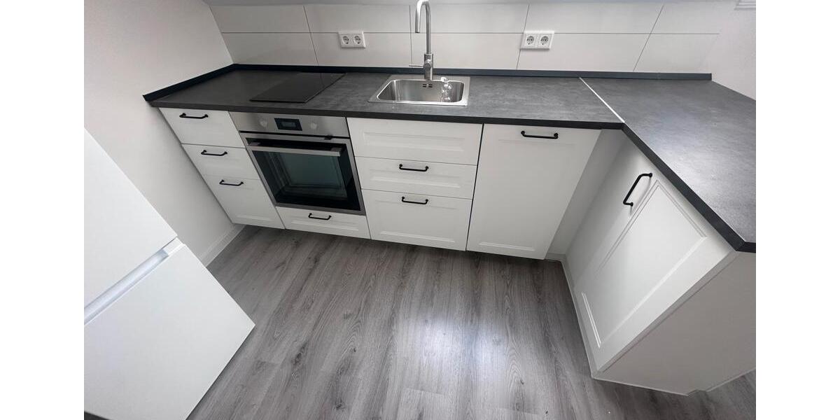 Dachgeschoßwohnung Gelsenkirchen Gelsenkirchen-Mitte - 1 Zimmer, 40 m&sup2;, 400&euro; | Angebot:25325480