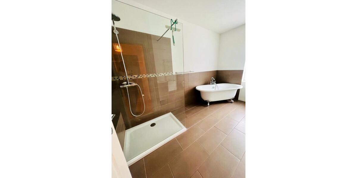 Doppelhaushälfte Gelsenkirchen Gelsenkirchen-West - 8.5 Zimmer, 160 m&sup2;, 1.590&euro; | Angebot:26241553