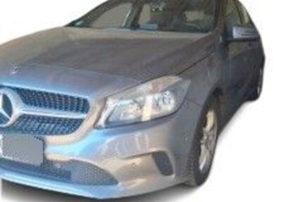 Mercedes-Benz A 180 98.000 km 16.490 &euro; Duisburg 47249