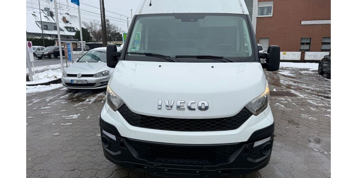 IVECO Andere 225.000 km 7.999 &euro; Essen 45355