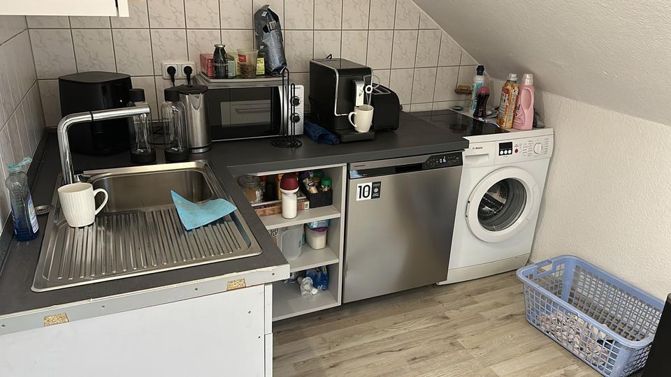 Dachgeschoßwohnung Gelsenkirchen Resse - 2 Zimmer, 65 m&sup2;, 600&euro; | Angebot:25943717