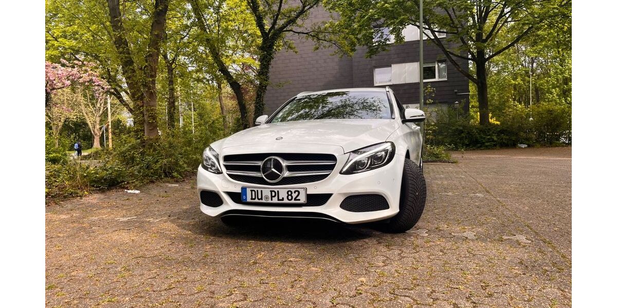 Mercedes-Benz 200 232.000 km 11.700 &euro; Duisburg 47169