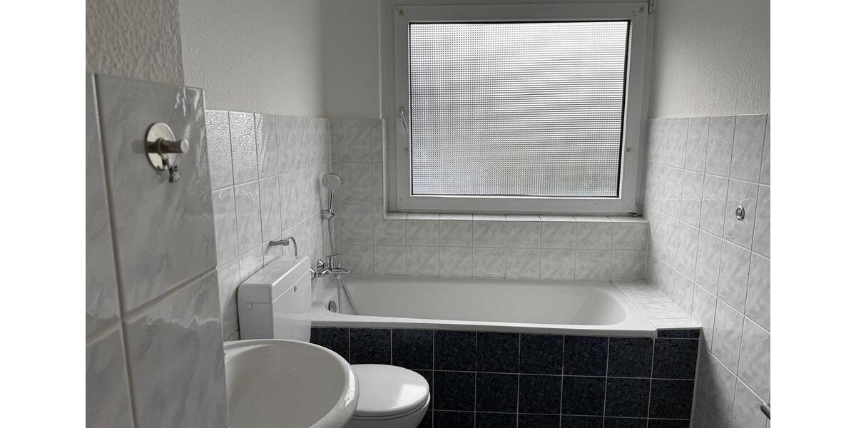 Dachgeschoßwohnung Recklinghausen Hillerheide - 3 Zimmer, 83 m&sup2;, 460&euro; | Angebot:25649489