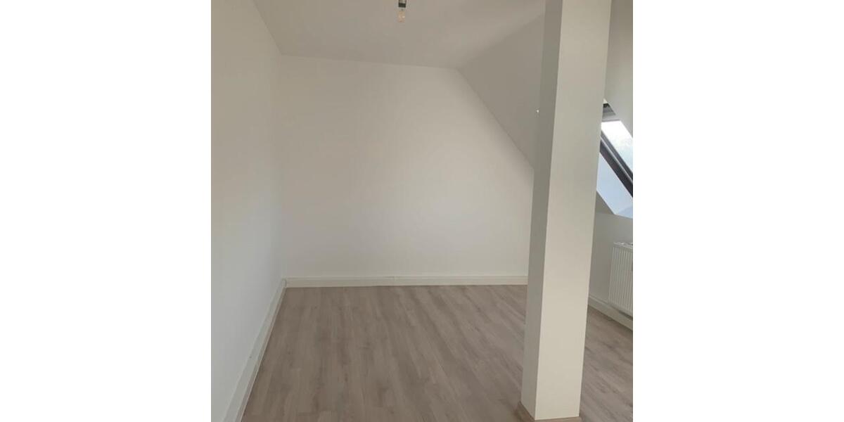 Dachgeschoßwohnung Herne Wanne - 2 Zimmer, 65 m&sup2;, 424&euro; | Angebot:25784507