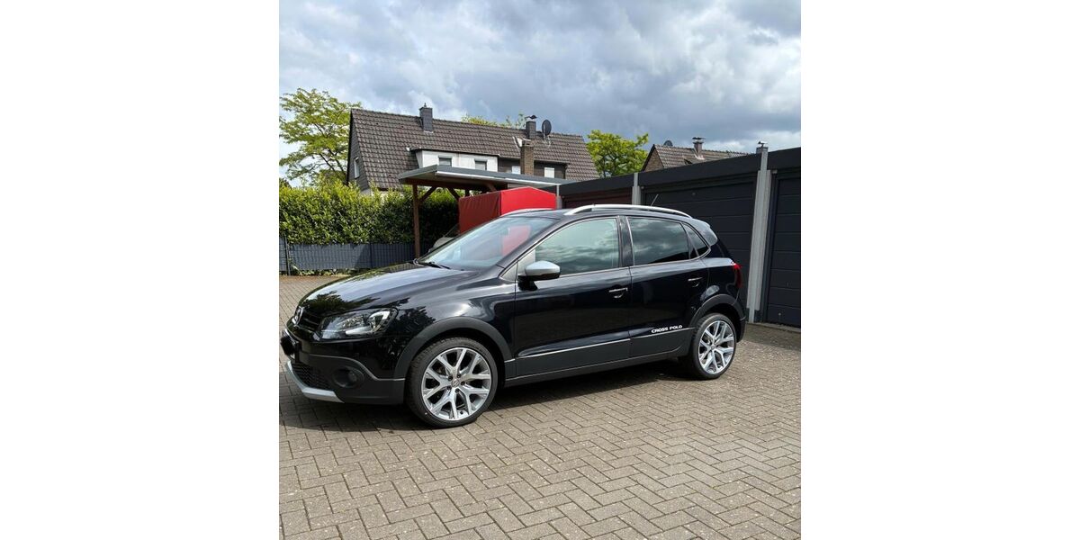 VW Polo 103.900 km 11.490 &euro; Dinslaken 46535