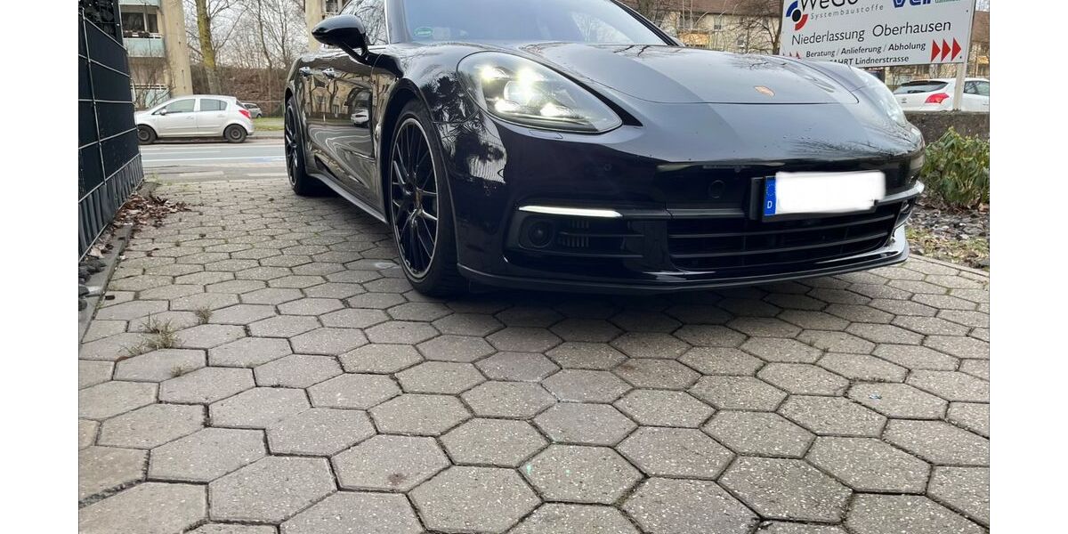 Porsche Panamera 179.000 km 47.450 &euro; Oberhausen 46049