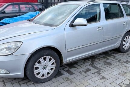 Skoda Octavia 242.000 km 1.450 &euro; Essen 45219
