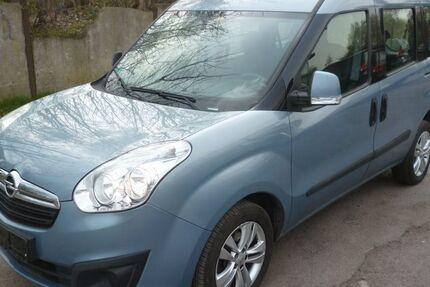 Opel Combo 132.000 km 4.450 &euro; Bottrop 46238