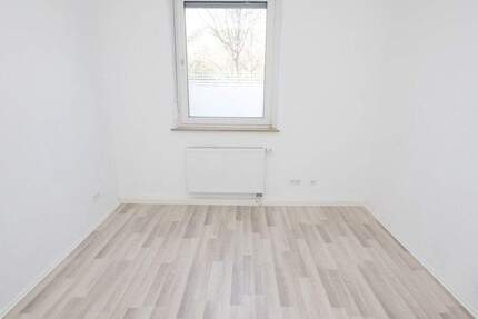 Wohnung Gelsenkirchen Buer - 3 Zimmer, 64 m&sup2;, 440&euro; | Angebot:25899596