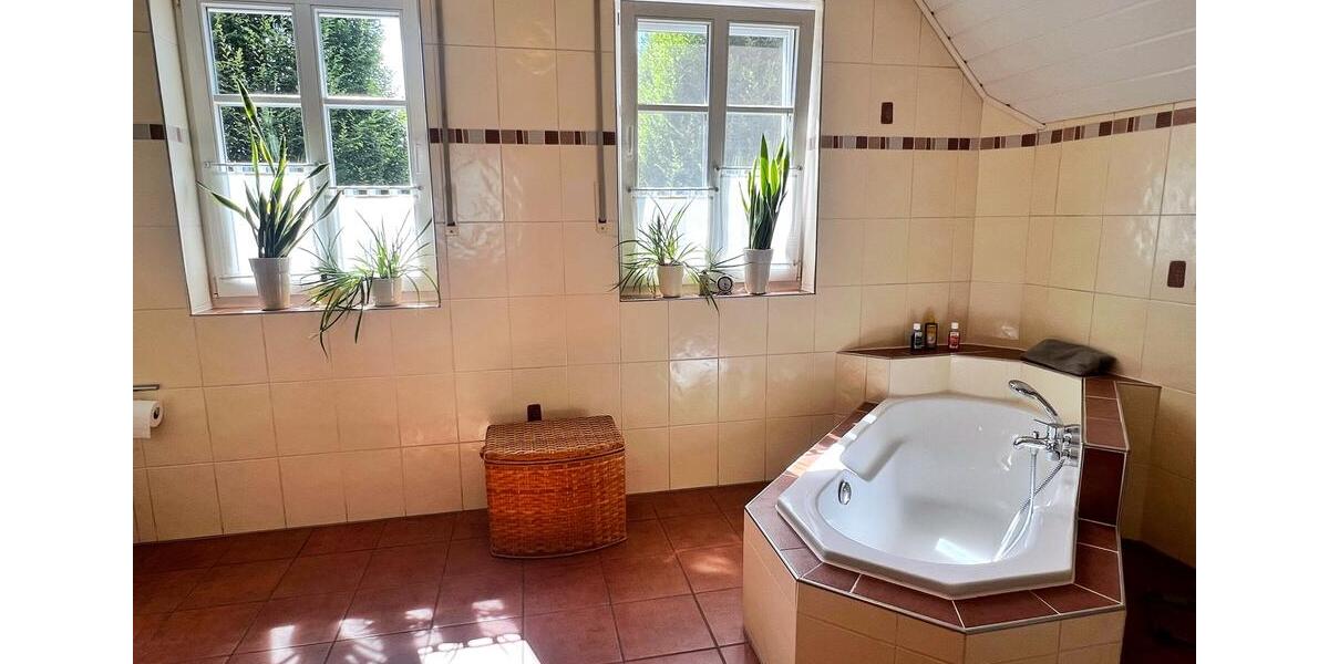 Einfamilienhaus Velen - 8 Zimmer, 245 m&sup2;, 2.480&euro; | Angebot:21729104