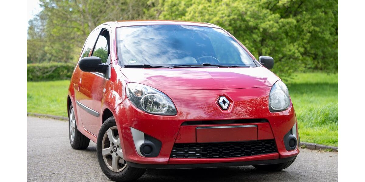 Renault Twingo 95.200 km 2.699 &euro; Essen 45145