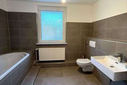 Haus Duisburg Laar - 5.5 Zimmer, 155 m&sup2;, 349.500&euro; | Angebot:25478836