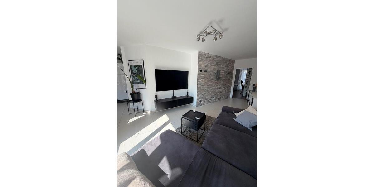 Etagenwohnung Bochum - 2 Zimmer, 60 m&sup2;, 1.288&euro; | Angebot:26253437