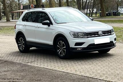 VW Tiguan 129.700 km 16.900 &euro; Oberhausen 46147