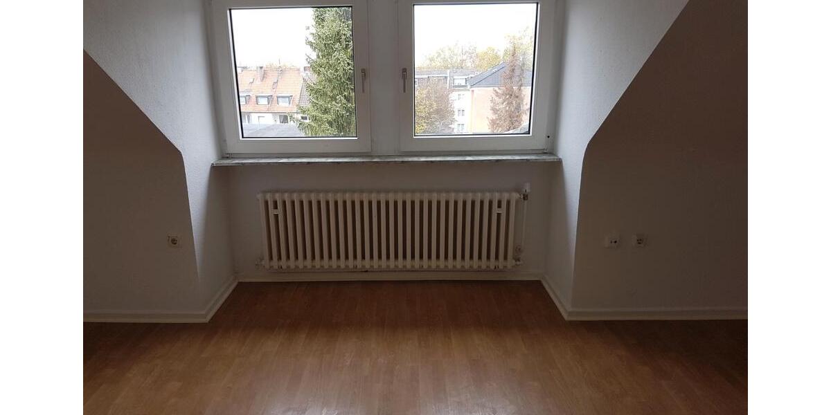 Dachgeschoßwohnung Essen Stadtbezirk III - 2 Zimmer, 54 m&sup2;, 400&euro; | Angebot:26286772