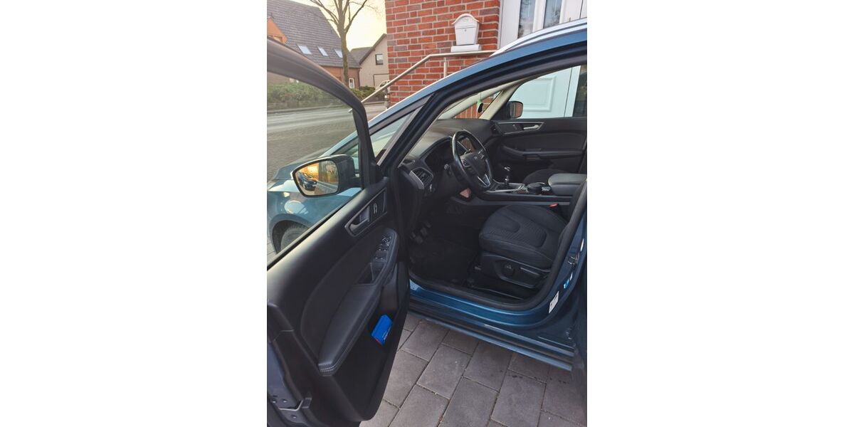 Ford S-Max 110.000 km 15.999 &euro; Dorsten 46286