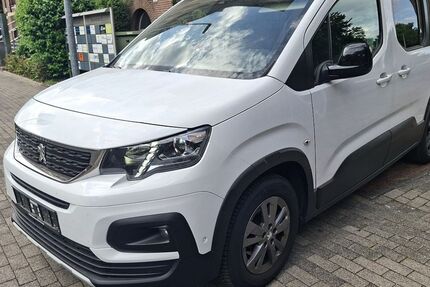 Peugeot Rifter 169.000 km 12.900 &euro; Mülheim an der Ruhr 45473