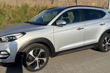Hyundai TUCSON 175.000 km 13.499 &euro; Dülmen 48249