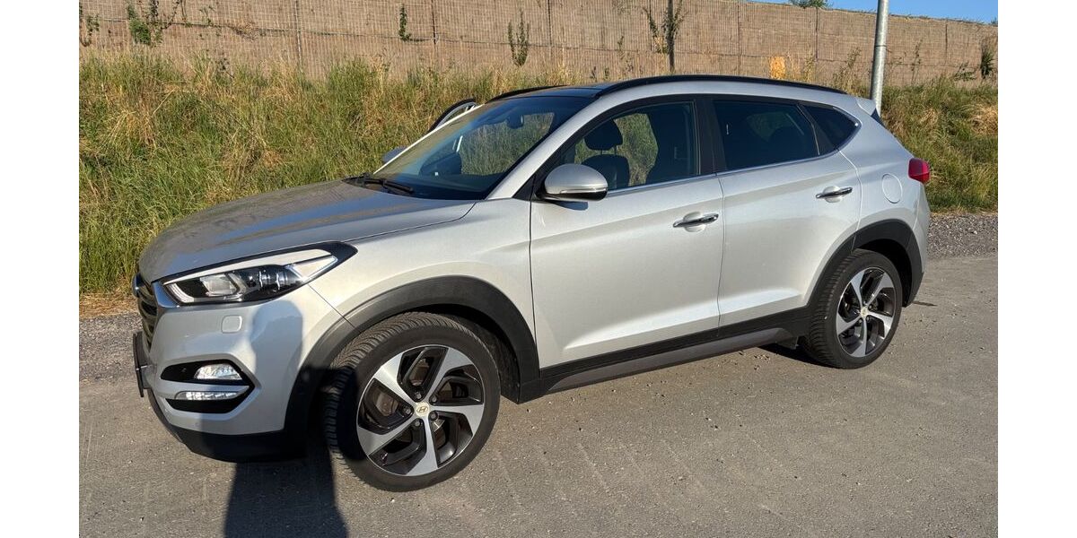 Hyundai TUCSON 175.000 km 13.499 &euro; Dülmen 48249