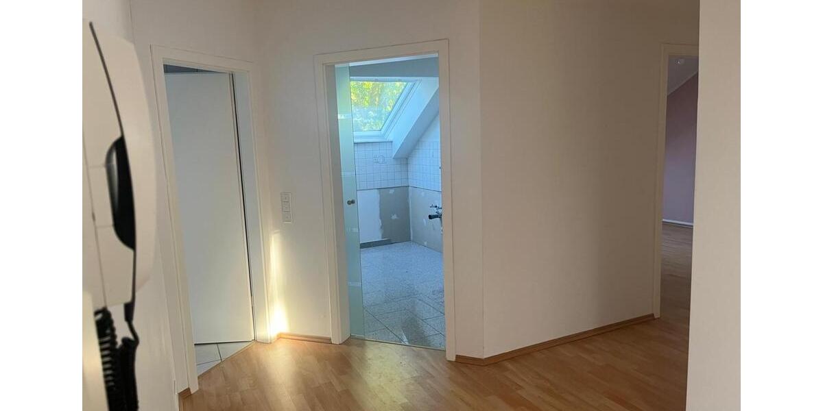 Dachgeschoßwohnung Oer-Erkenschwick Erkenschwick - 3.5 Zimmer, 90 m&sup2;, 855&euro; | Angebot:26267448