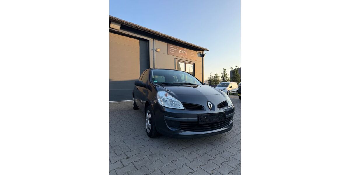 Renault Clio 90.171 km 2.850 &euro; Mülheim an der Ruhr 45472