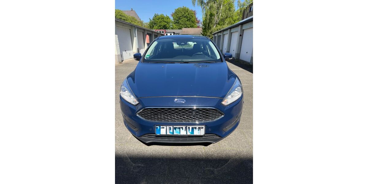 Ford Focus 132.000 km 6.800 &euro; Duisburg 47057
