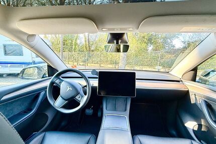 Tesla Model Y 35.000 km 41.100 &euro; Essen 45131