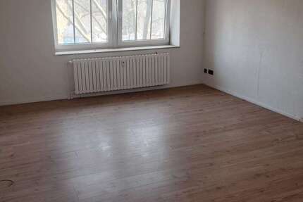 Wohnung Duisburg Hamborn - 3 Zimmer, 76 m&sup2;, 700&euro; | Angebot:25286611