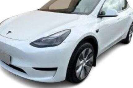Tesla Model Y 41.650 km 30.490 &euro; Duisburg 47249
