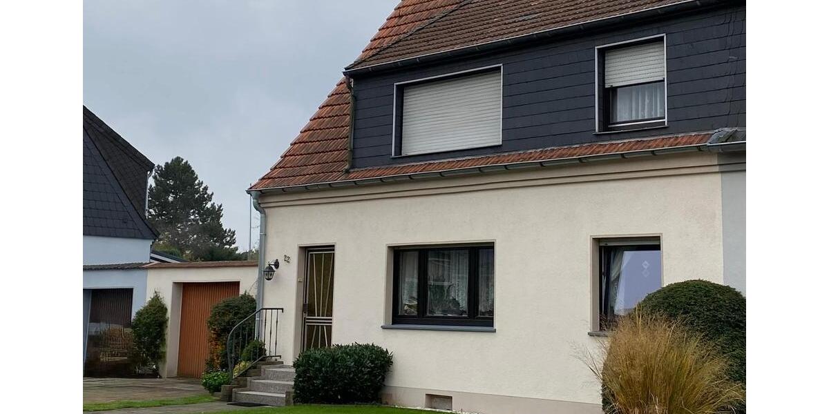 Doppelhaushälfte Rheinberg - 6 Zimmer, 120 m&sup2;, 220.000&euro; | Angebot:26196104