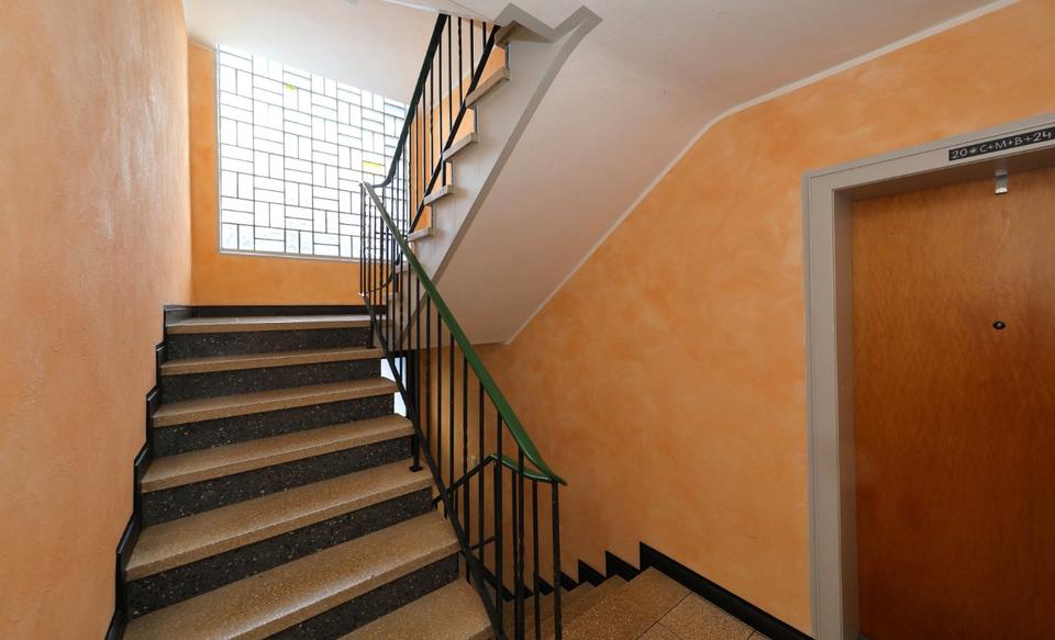 Etagenwohnung Essen Stadtbezirk IV - 1 Zimmer, 36 m&sup2;, 380&euro; | Angebot:26129546