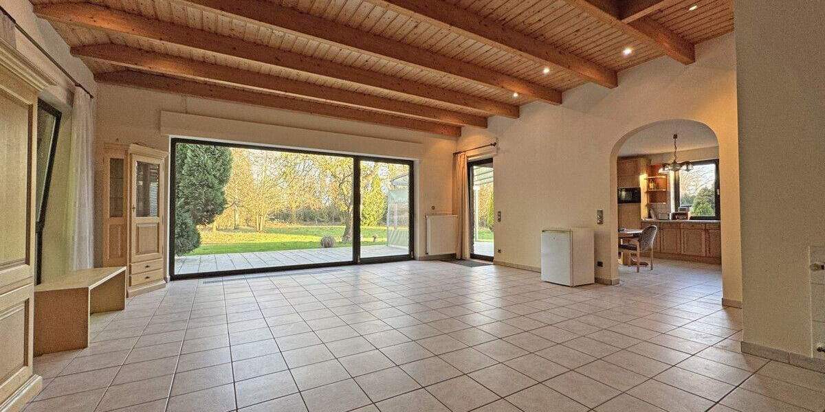 Bungalow Voerde Friedrichsfeld - 3 Zimmer, 123 m&sup2;, 790.000&euro; | Angebot:25878914