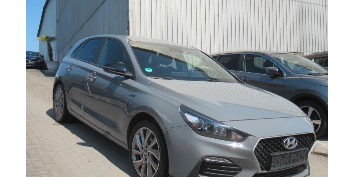Hyundai i30 43.218 km 15.890 &euro; Herne 44653