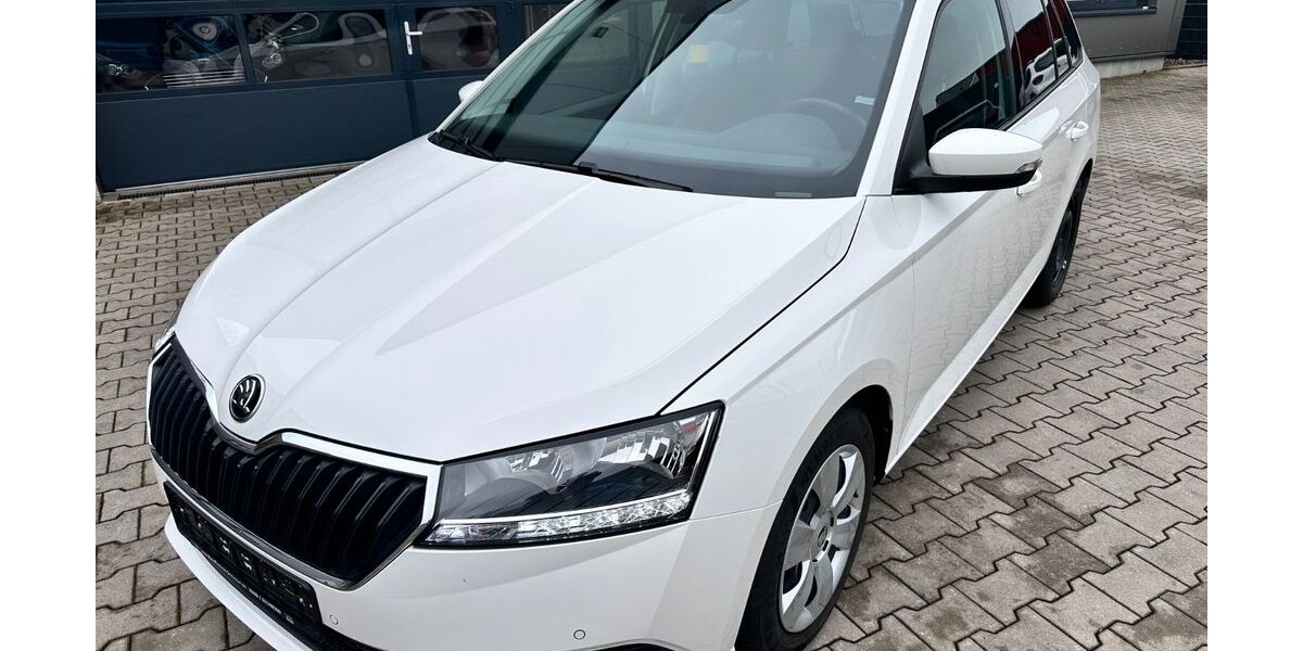 Skoda Fabia 59.000 km 12.100 &euro; Oberhausen 46145