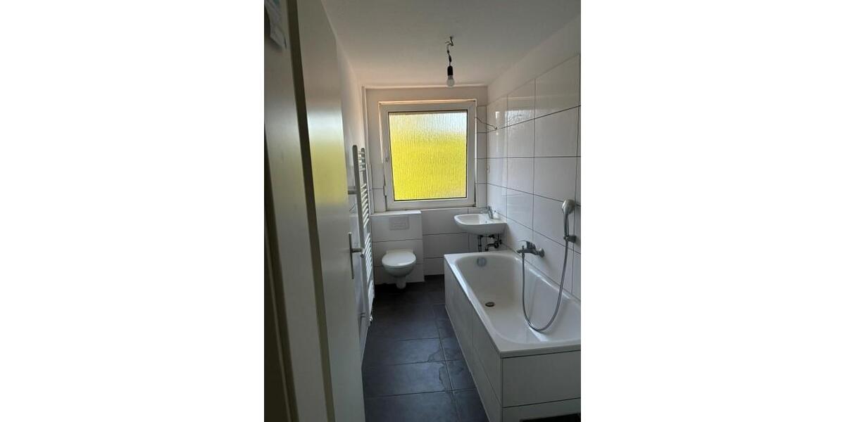 Dachgeschoßwohnung Gelsenkirchen Gelsenkirchen-Mitte - 2 Zimmer, 51 m&sup2;, 439&euro; | Angebot:26287799