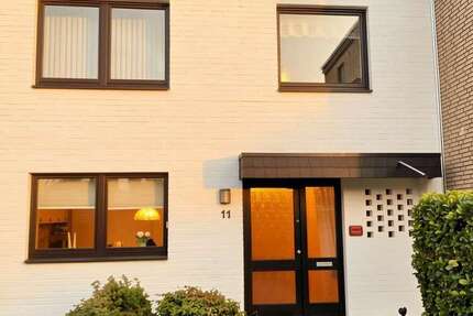 Haus Dinslaken Hiesfeld - 4.5 Zimmer, 128 m&sup2;, 345.000&euro; | Angebot:24837287