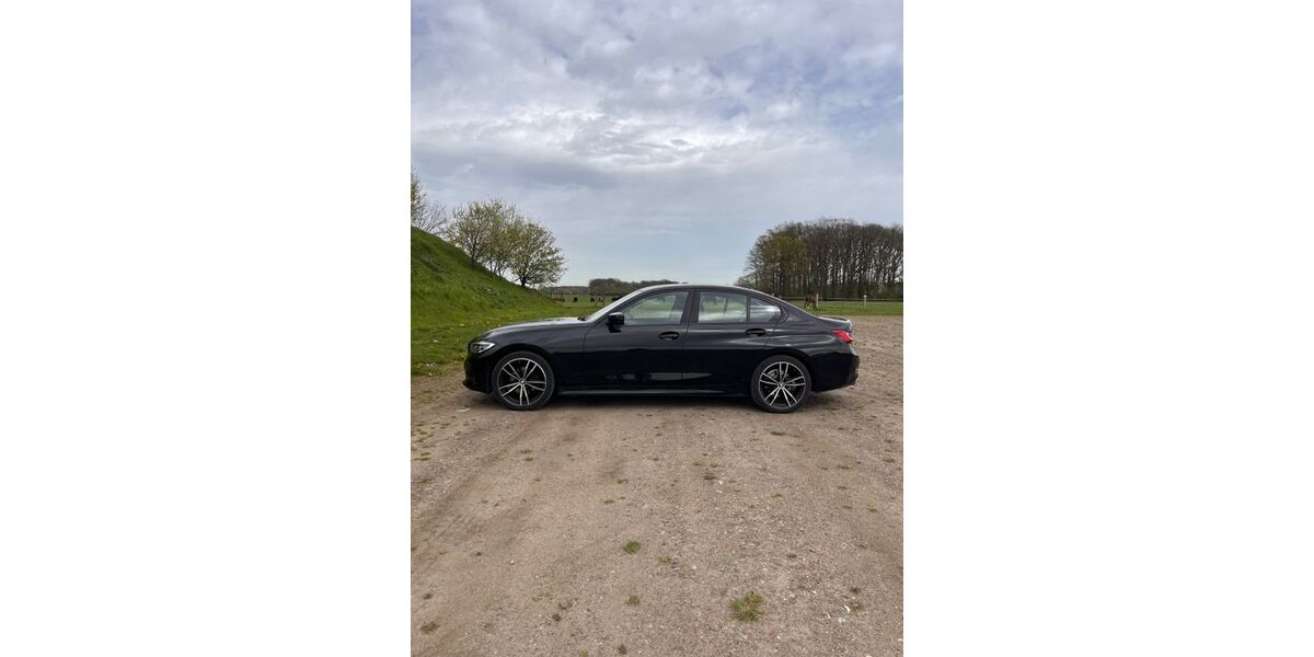 BMW 320 99.979 km 23.490 &euro; Wesel 46483