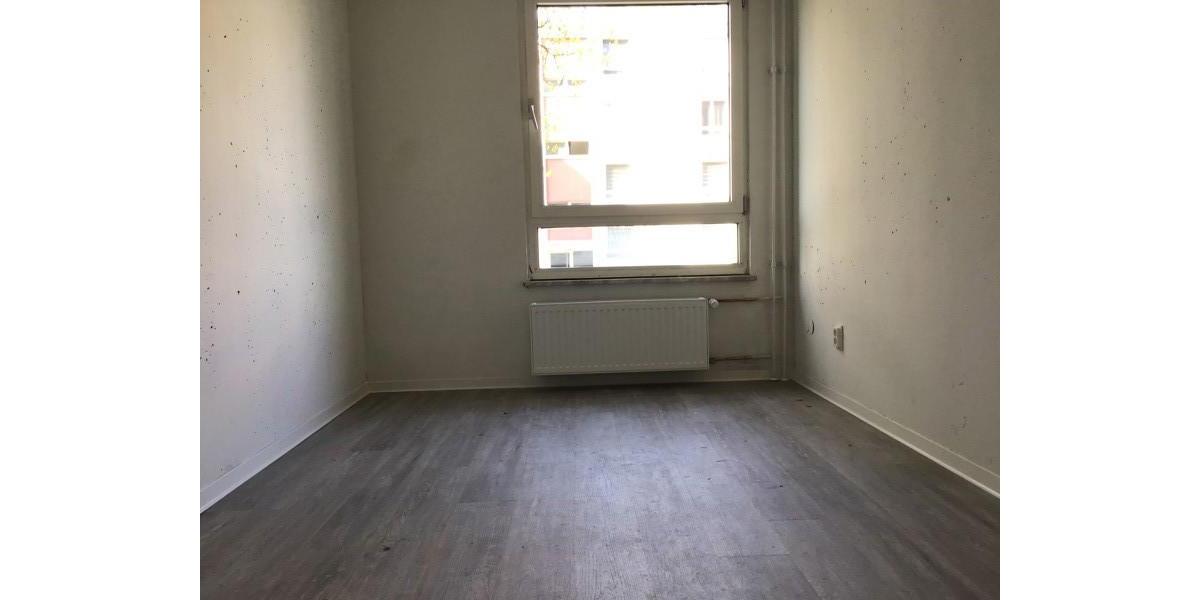 Erdgeschoßwohnung Essen Stadtbezirk VII - 3 Zimmer, 71 m&sup2;, 562&euro; | Angebot:26064885