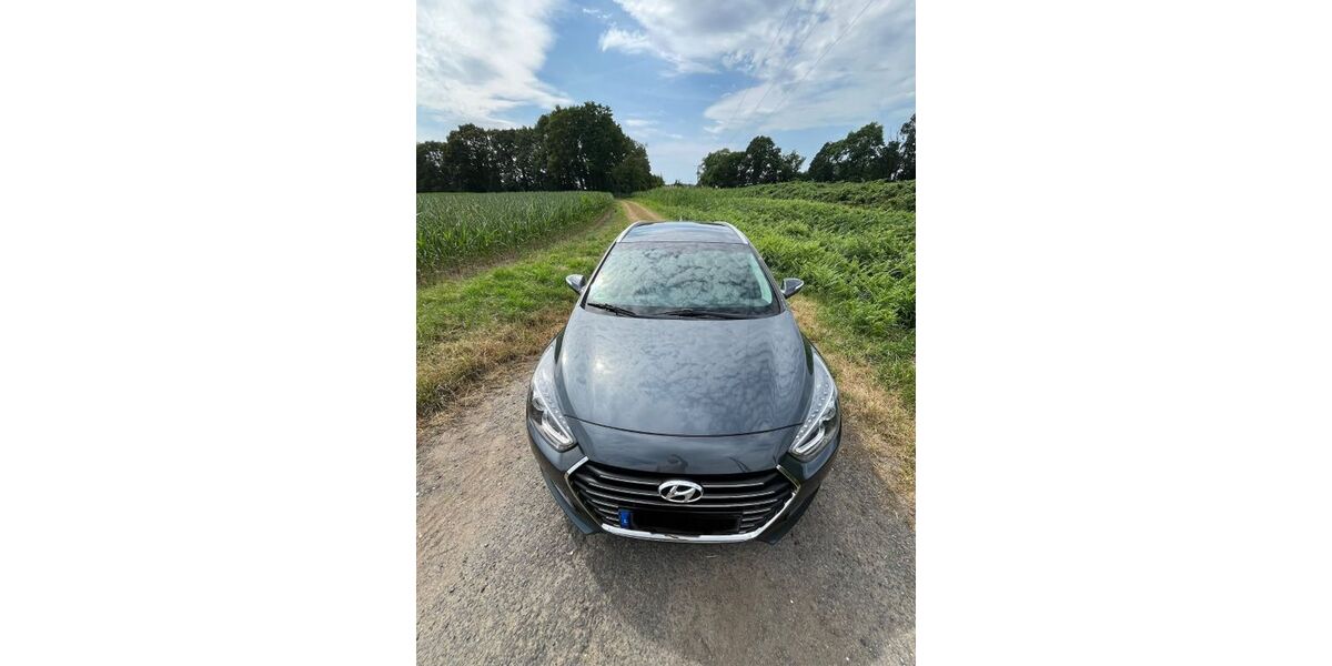 Hyundai i40 132.500 km 10.500 &euro; Borken 46325