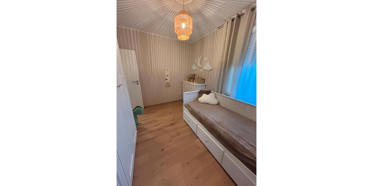 Dachgeschoßwohnung Essen Stadtbezirk VI - 3 Zimmer, 70 m&sup2;, 115.000&euro; | Angebot:27196436