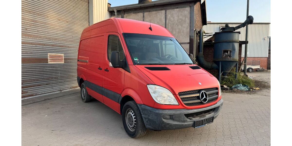 Mercedes-Benz Sprinter 117.972 km 7.490 &euro; Bottrop 46240