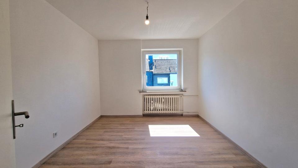 Etagenwohnung Bochum Bochum-Mitte - 3 Zimmer, 83 m&sup2;, 849&euro; | Angebot:26291753