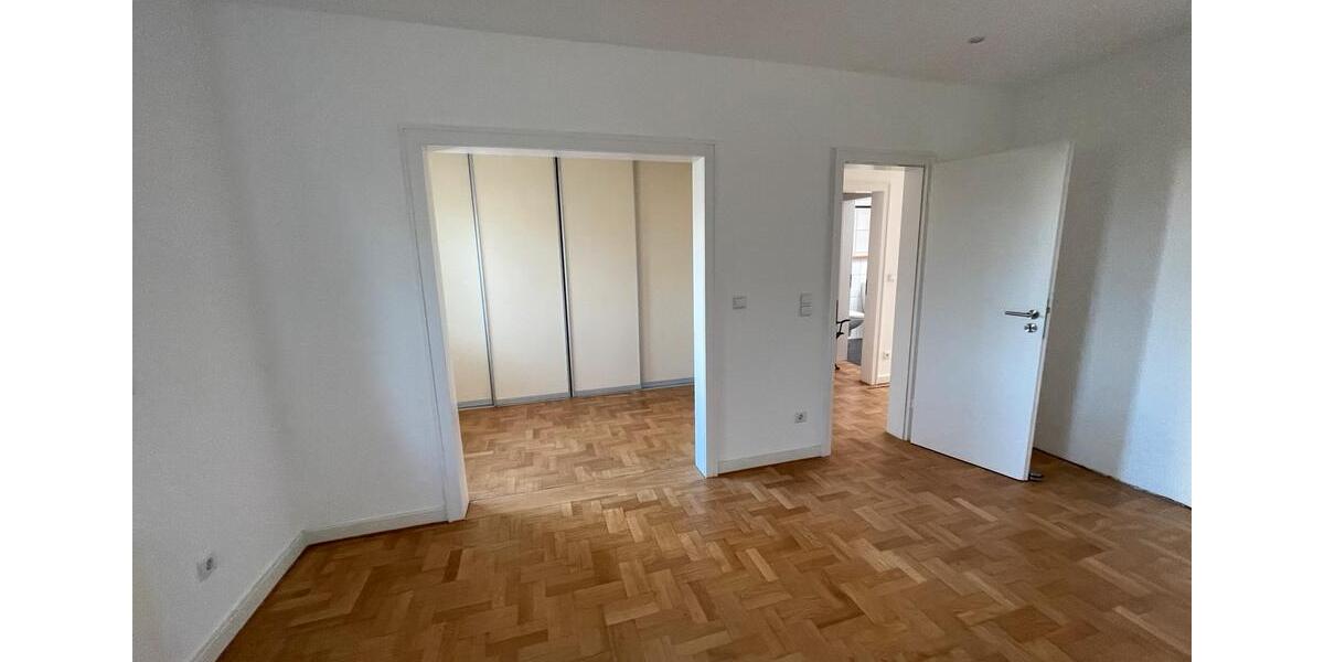 Bungalow Recklinghausen Hillerheide - 4.5 Zimmer, 170 m&sup2;, 2.595&euro; | Angebot:26553648